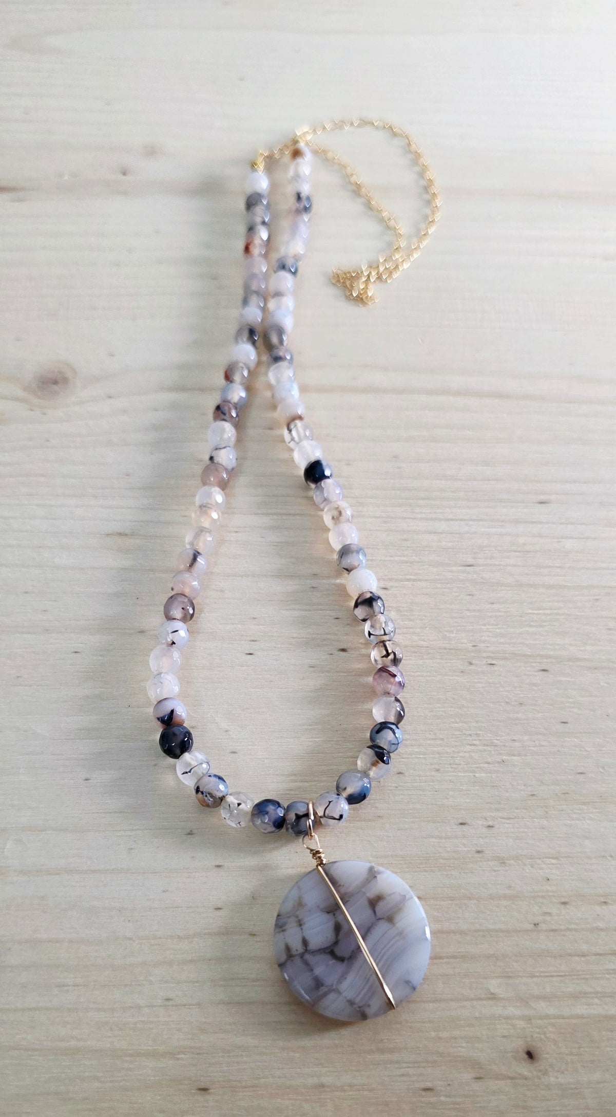 Medallion Beaded Necklace, Agate Necklace