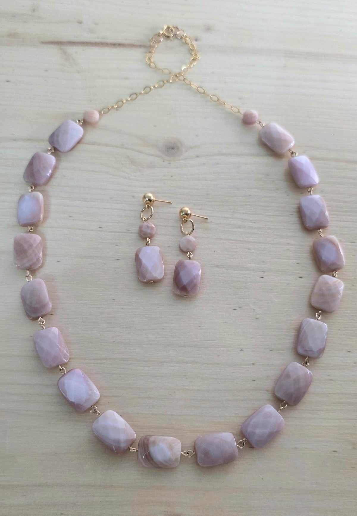 Pink Mother of Pearl Set, Necklace and Earrings